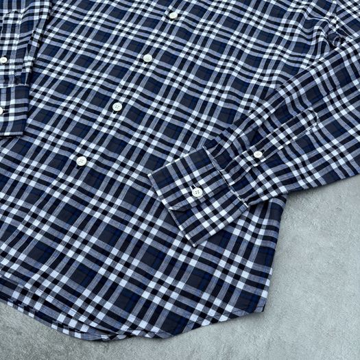 Eleventy long sleeved linen shirt