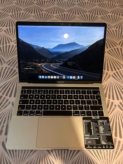 Apple MacBook Pro 13 inch (2017)