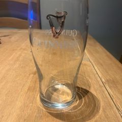 guiness pint glasses x15