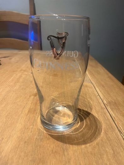 guiness pint glasses x15