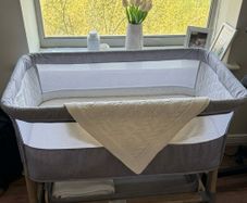 Baby Bedside Crib / Next-to-Me Cot - Excellent Condition