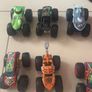 Hot wheels loading truck with 12 hot wheels cara Image 2