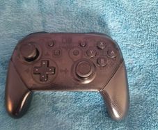 Official Nintendo Switch Pro Controller (Black) - Great Condition / Genuine
