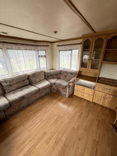 Mobile home free to take away