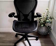 Herman Miller Aeron Size C Ergonomic Chair