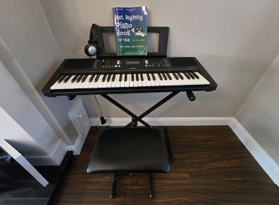 Yamaha PSR-E363 Keyboard Package