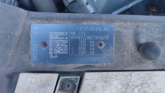 Volkswagen Polo 1.6 Petrol