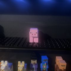 lego Minecraft pig