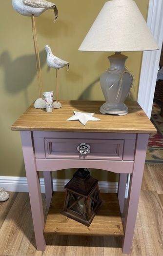 Side Table/ Lamp Stand