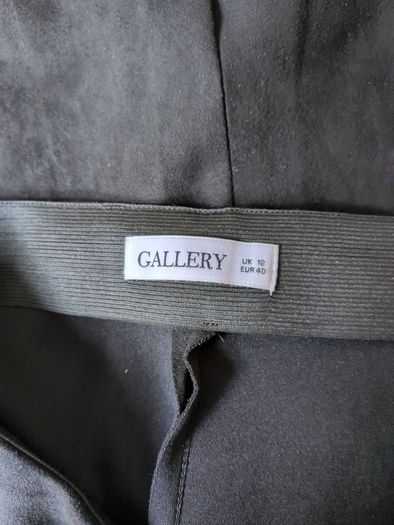Gallery Black Faux Suede Jeggins.  S. 12    New- No Tag.