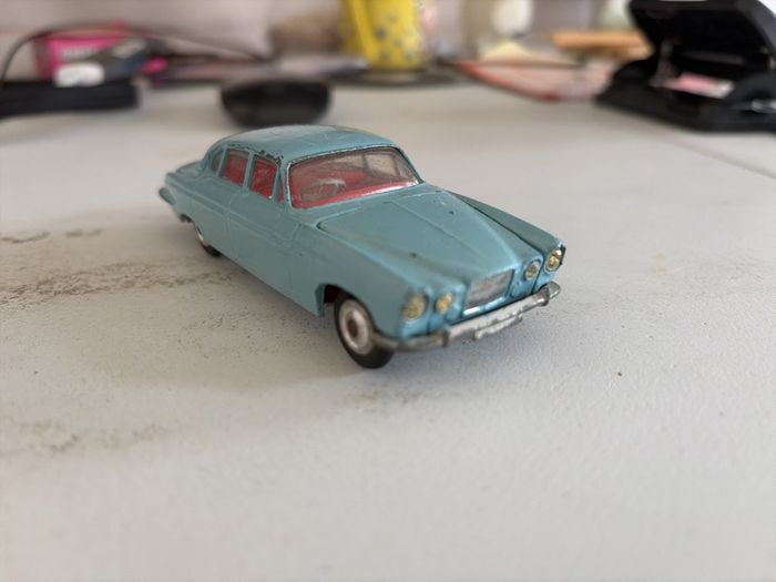 Corgi Jaguar
