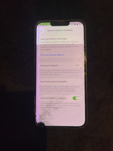 iPhone 13 (Smashed screen)