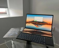 Asus UX 482 16gb ram 512ssd Mint Condition