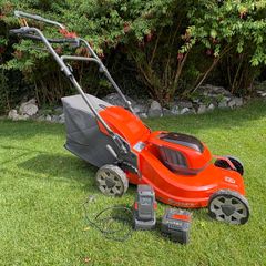 Husqvarna LC 142iS Cordless Self-Propelled Lawnmower (With 2x 40-B140 Batteries & Charger)