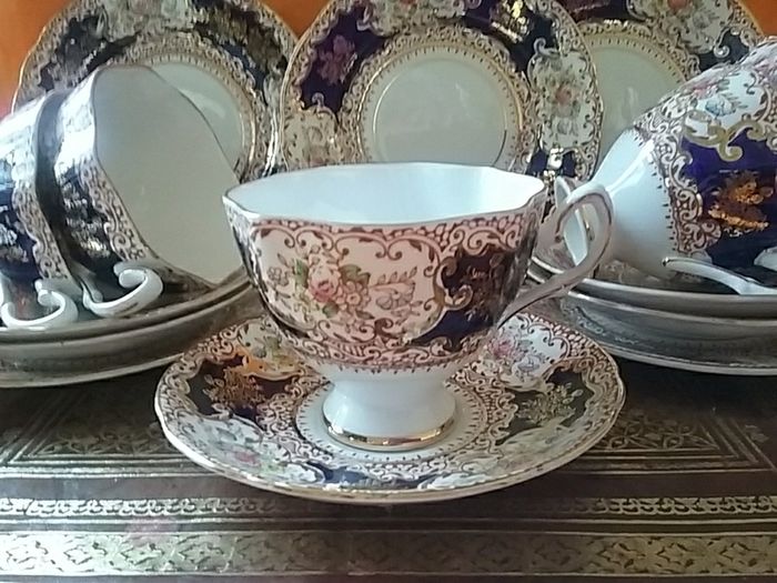 Trio of Salisbury 2207 China Display only