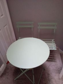 Garden Table and 2 chairs