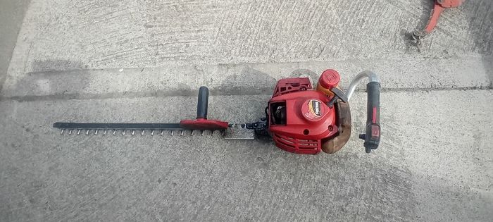 Shindaiwa hedge cutters