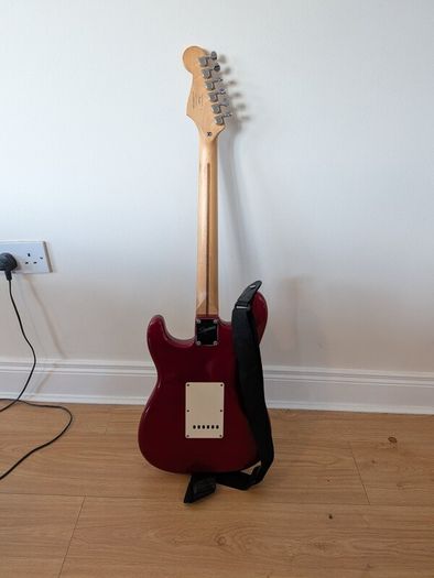 Squier Affinity Stratocaster Electric Guitar Red