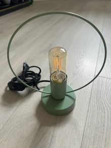 Table lamp