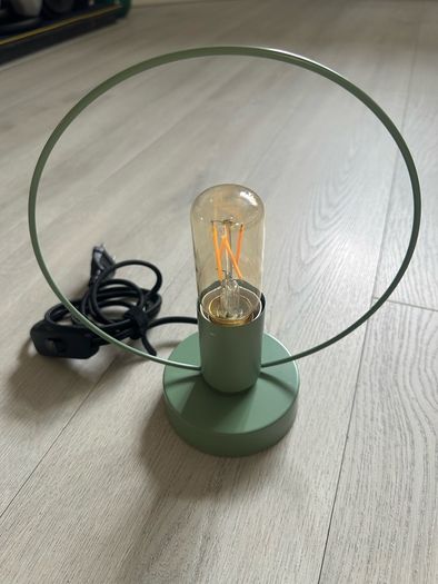 Table lamp