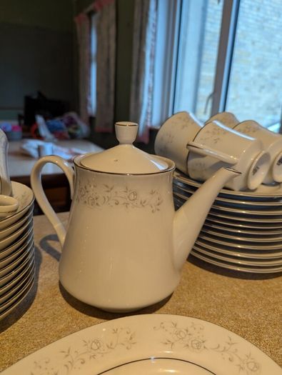 Fine China Set - Japanese Delux