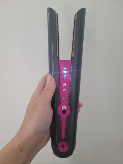 dyson straightener