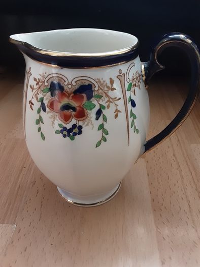 Water Jug/Vintage Sylvia Gibsons Pottery WaterJug 6" High  - Reg.No.749979