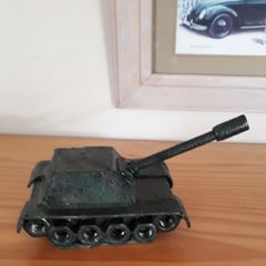 TANK - Model - Sculpture
