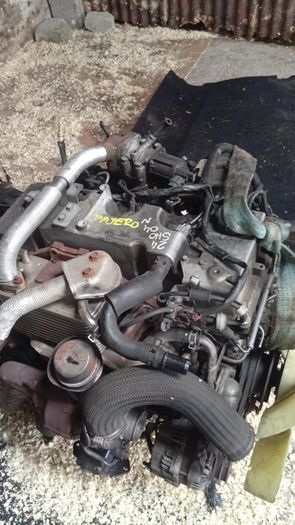 Mitsubishi pajero 3.2 engine