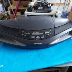 Panasonic RX-ED77 Stereo Boombox Ghetto Blaster With Motorised Cover, everything works perfect, Radio, CD and both Tape Decks, also CD Records, an