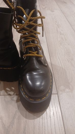 Doc Marten Jadon Max