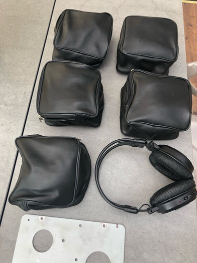Roof mounted DVD system with 5 sets of Bluetooth Headphones