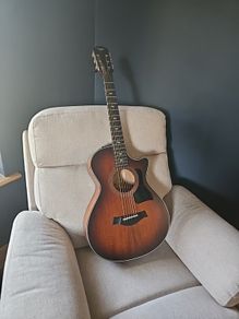 Taylor guitar