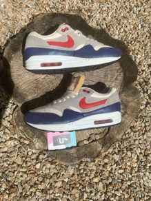 Get Rare Retro Vintage Nike AM1