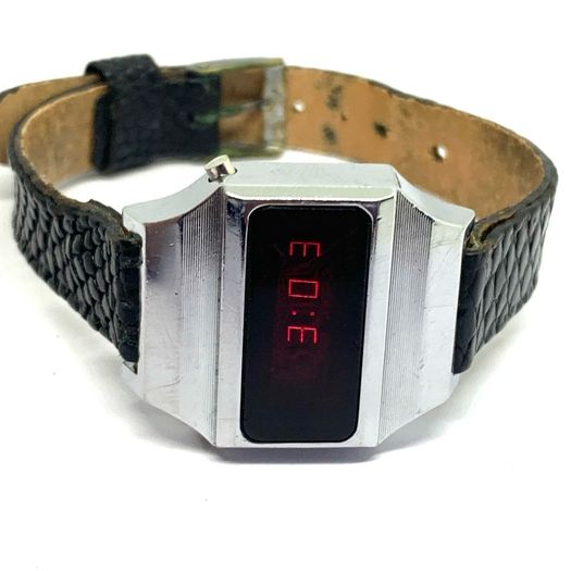 Rare Vintage Ladies Timex SSQ Led watch