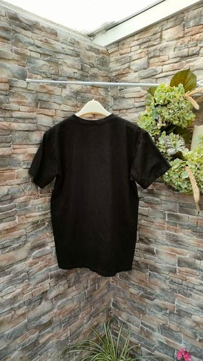 Ecuador Musician Print T-shirt  Size medium