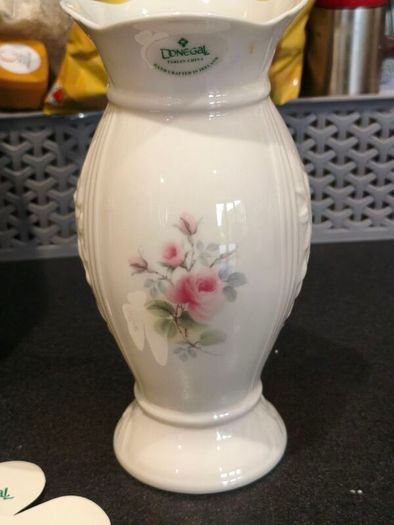 Rare vintage Donegal Parian Fine Bone China Rose Vase