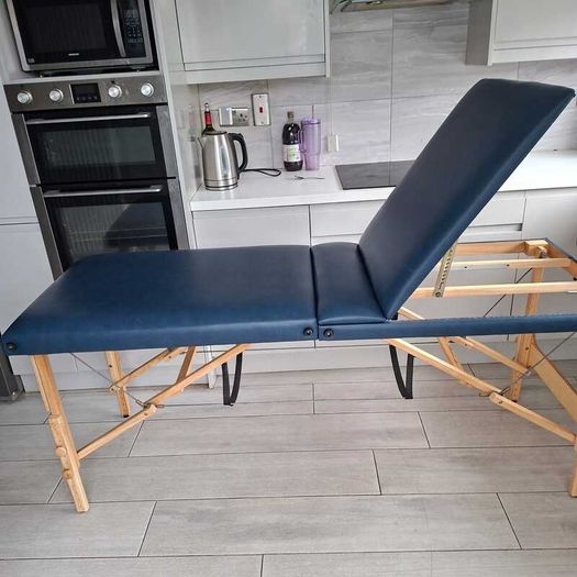 Massage table