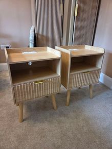 Bedside lockers (BRAND NEW)