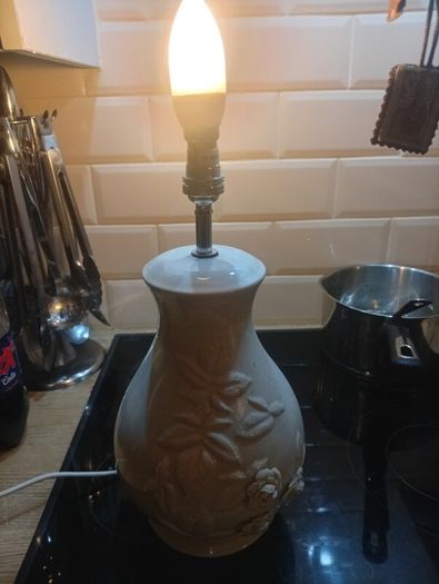 Belleek lamp
