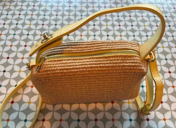 Handbag