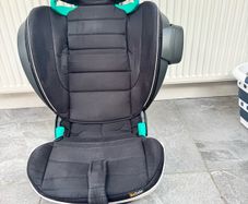 BeSafe iZi flex fix i-size high back booster