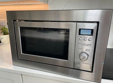 Powerpoint Integrated microwave