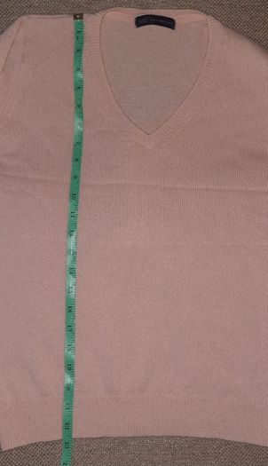 Lambswool blush pink jumper Marks and Spencer UK 12 in very good condition with no issues see last two photos for exact measurements FREE STANDARD POSTAGE INCLUDED