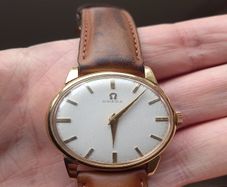 18 ct gold omega