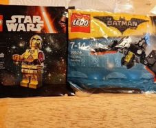 Star Wars C-3PO polybag and X1 The Batman Movie mini Batwing