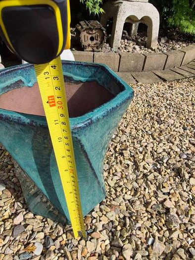 Garden plant pot
