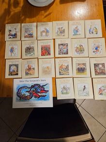 Alice In Wonderland X 21 Minature Hardback Books By Louis Carroll Illustrated By Helen Oxenbury. All In Good Condition.  See Photos For Same.
