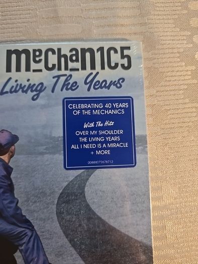 Mike + The Mechanics CD - Looking Back - Living The Years  (NEW)
