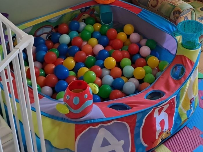 playgro pop and drop activity ball pit & balls